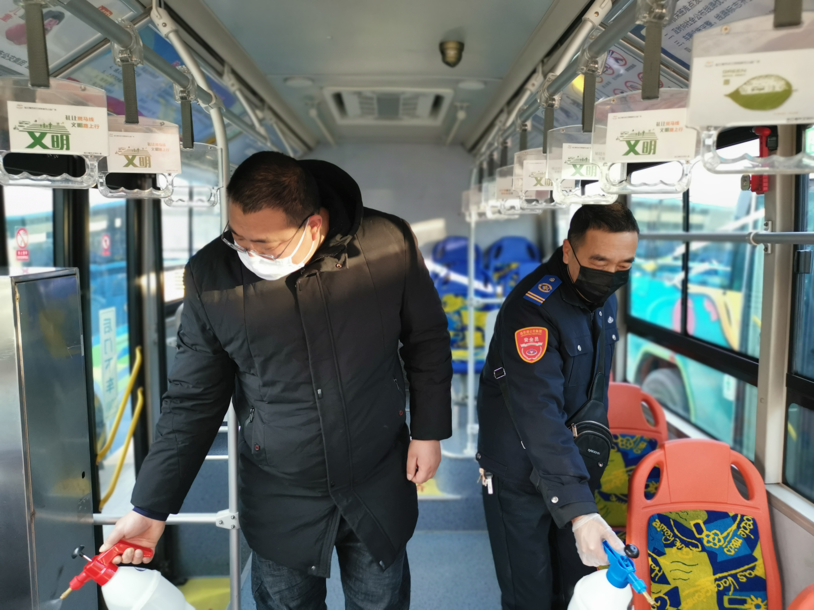 公交集團(tuán)公交事業(yè)一部積極做好專線定制公交服務(wù)工作